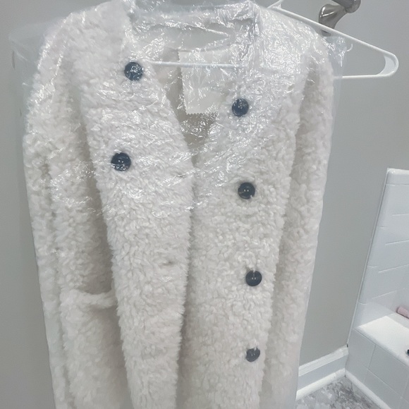 Coat - Picture 8 of 8